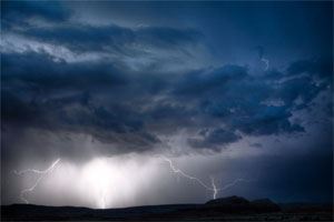 Image of lightning on the horizon